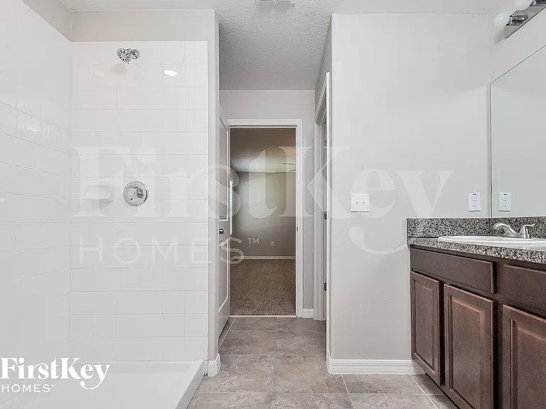 10237 Carloway Hills Dr — Photo 7