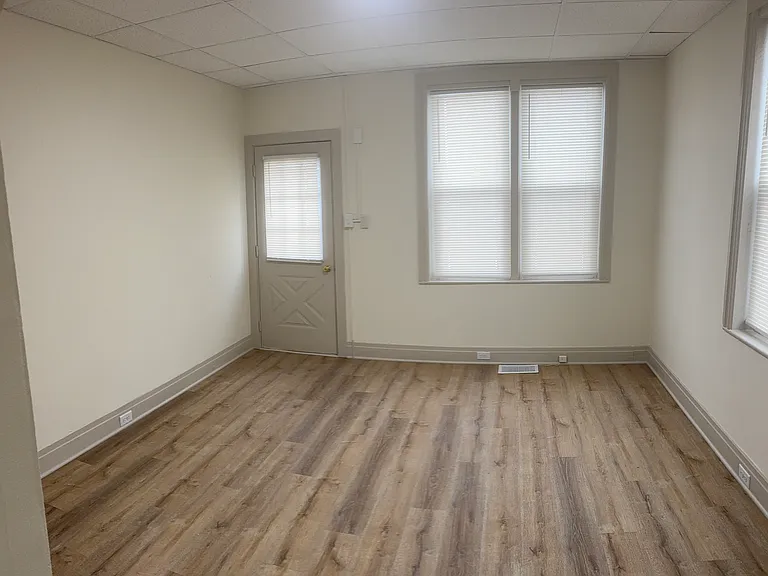 552 Church St — Photo 5