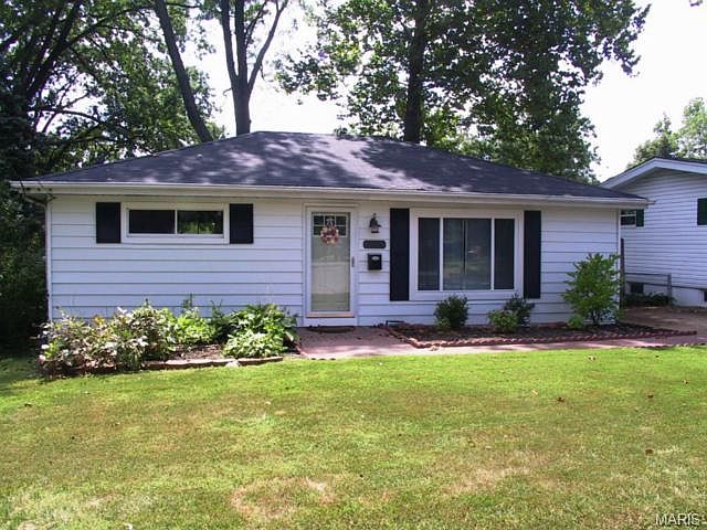 1st image of 11824 Lillian Ave