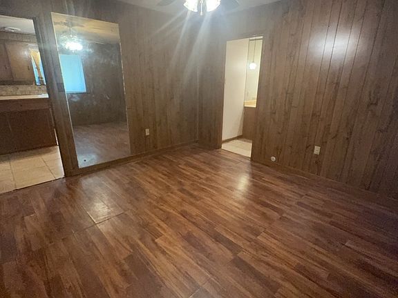 3rd image of 2904 Marwood Dr