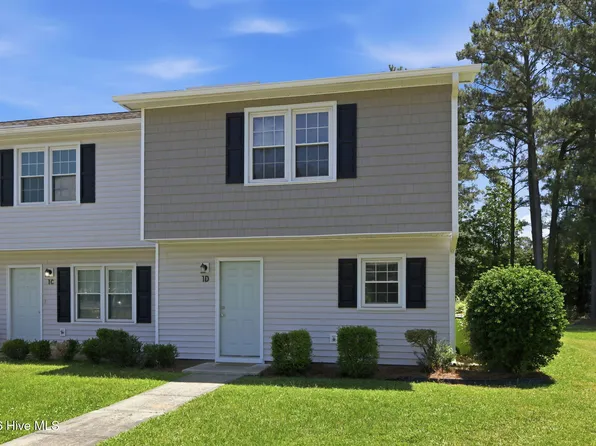 1 Portwest Townhouses Court Apt D, Swansboro, NC 28584