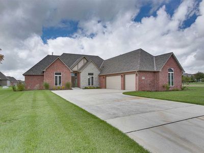 5149 N Brookstone St, Bel Aire, KS, 67226