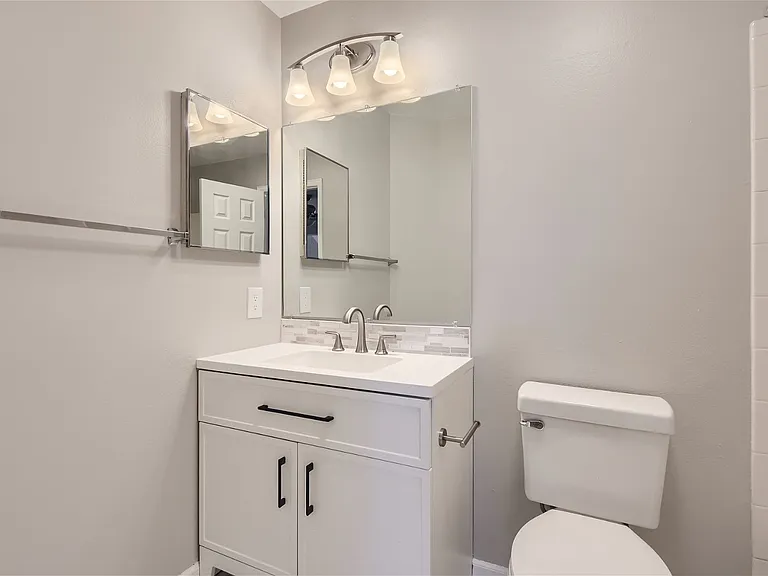 6761 S Ivy Way #B4 — Photo 2