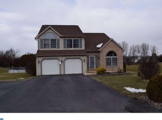 27 Timothy Dr, Mertztown, PA 19539