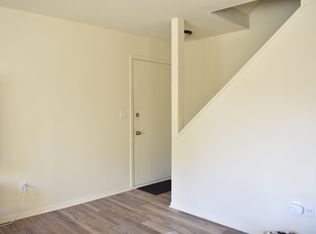 12 Pineview Dr #12C, Branford, CT 06405