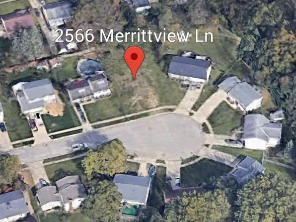 2566 Merrittview Ln, Cincinnati, OH 45231