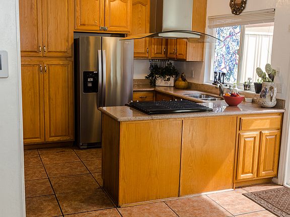 5th image of 1923 Messina Dr