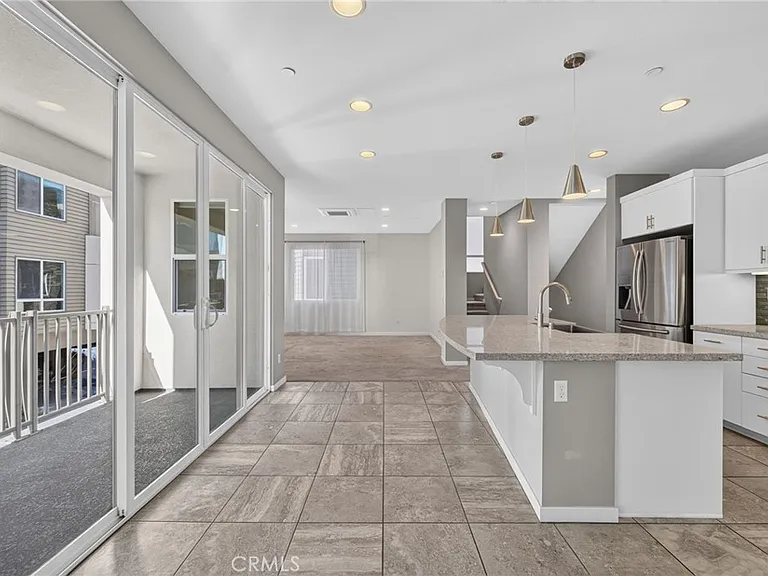 821 Brickyard Ln — Photo 29