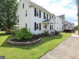 132 N 3rd St, Telford, PA 18969