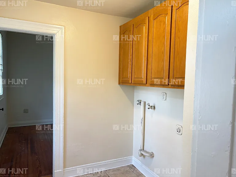 300 Inner Cir — Photo 13