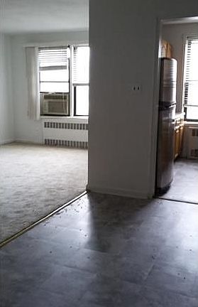 4th image of 2260 Burnett St APT 2D