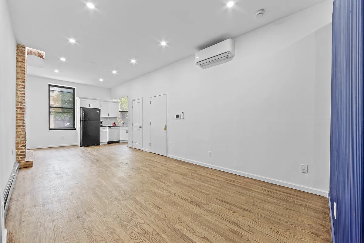 Building Photo - 1061 Fulton St #2