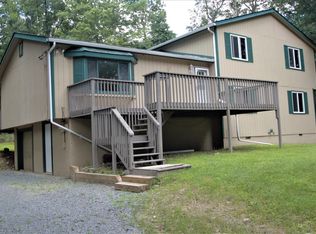 739 Snow Hill Rd, Cresco, PA 18326