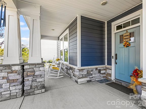 4th image of 1321 Fishing Creek Rd