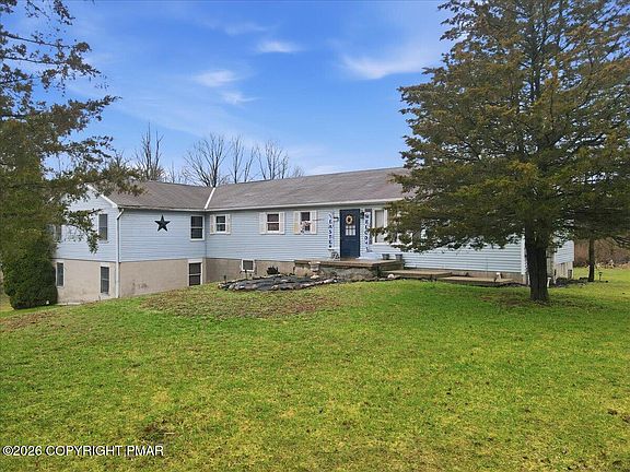 3rd image of 119 Hildabrant Ln