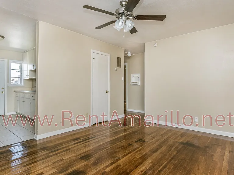 2716 Curtis Dr #B — Photo 3