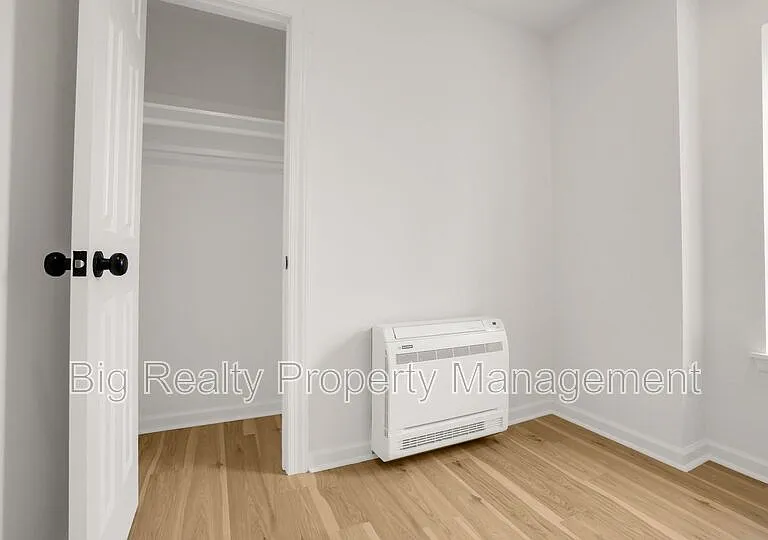 228 Bridge St #2 — Photo 20