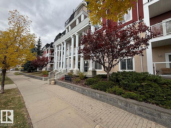 2nd image of 226 Macewan Rd SW #419