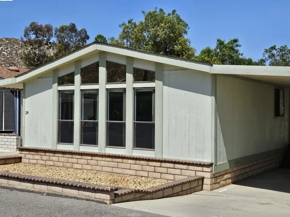 32600 State Highway 74 Spc 24, Hemet, CA 92545