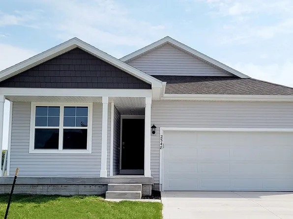 2548 SE Creekhill Way, West Des Moines, IA 50265