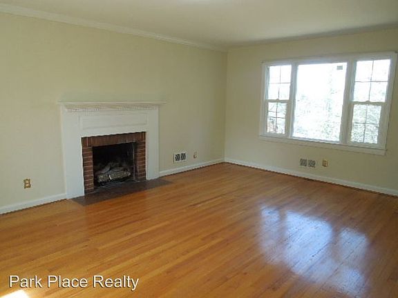 2nd image of 2591 Creston Ave SW