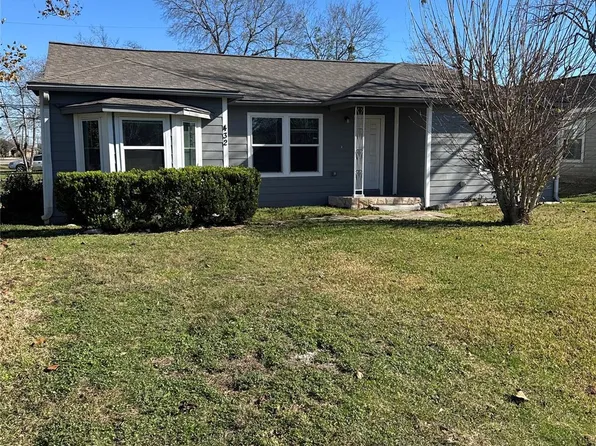 432 Dr Martin Luther King Jr Dr, La Porte, TX 77571