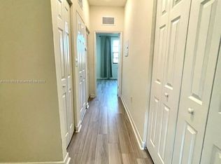 9254 W 33rd Ln, Hialeah, FL 33018