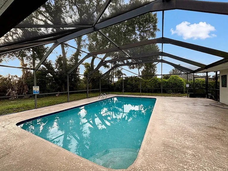 116 Holmes Pl — Photo 21