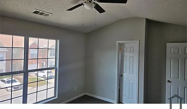 2788 Parkway Cv — Photo 3