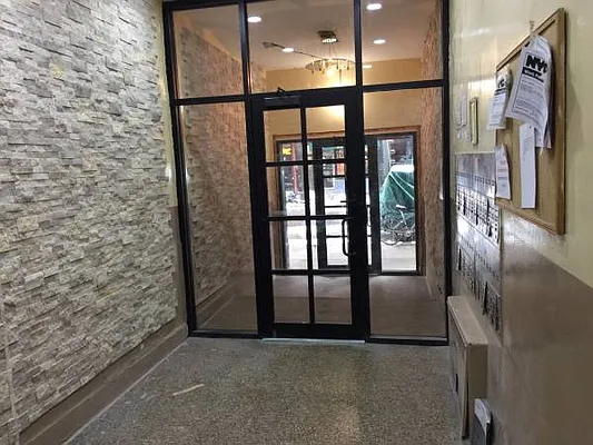 Rented by NYC Holdings Management | media 18