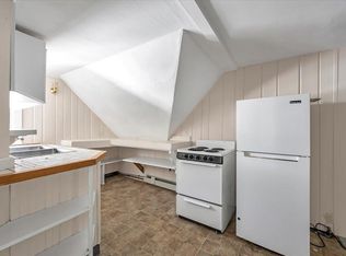 16 Spaulding St APT 3, Norwich, CT 06360