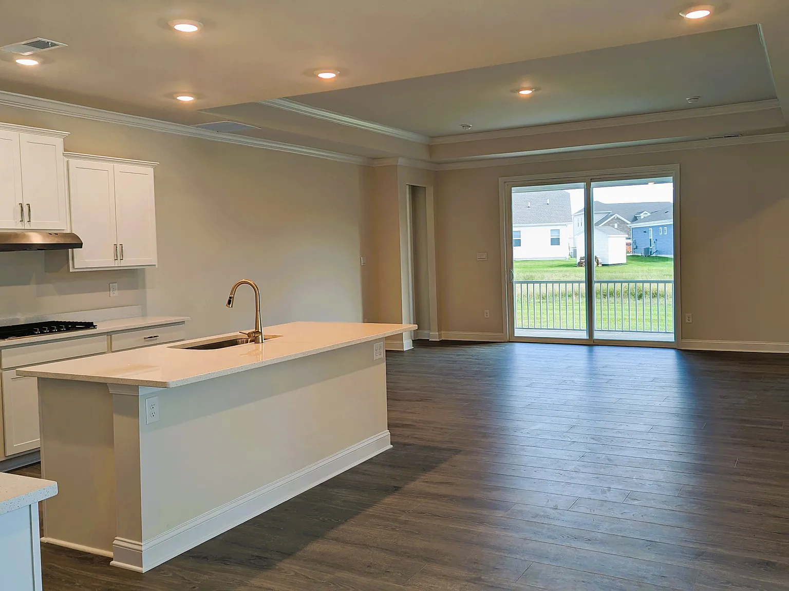 4 bed, 2309 sqft, $3,000 — Photo 3