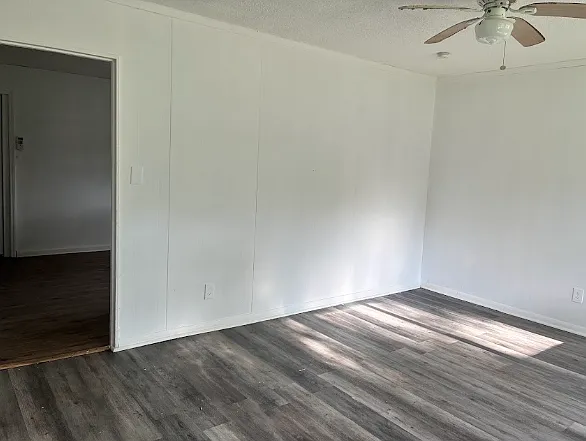 3 bed, 864 sqft, $1,200 — Photo 4