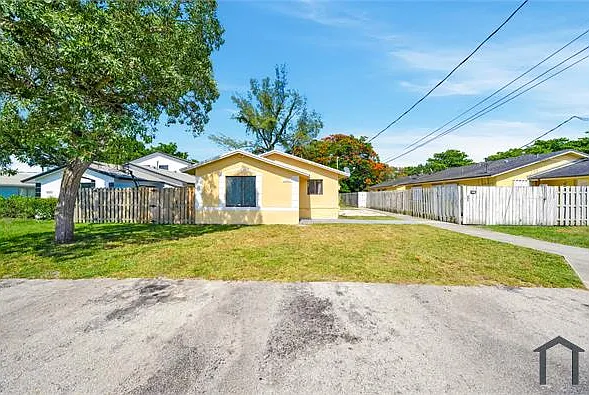 20117 SW 88th Ct — Photo 4