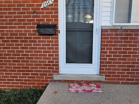 3rd image of 8665 Sterling St