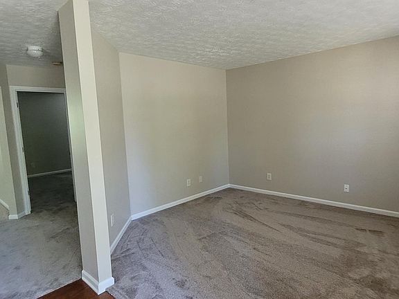 Livingroom/hallway