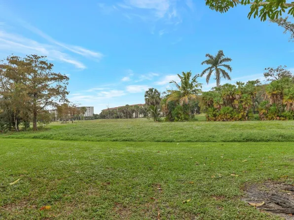 4168 Inverrary Drive #102, Lauderhill, FL 33319