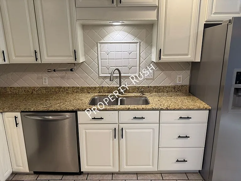 196 Blue Heron Dr — Photo 16