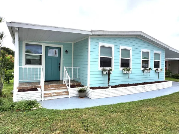 2846 Palm Lake Dr, Sarasota, FL 34234