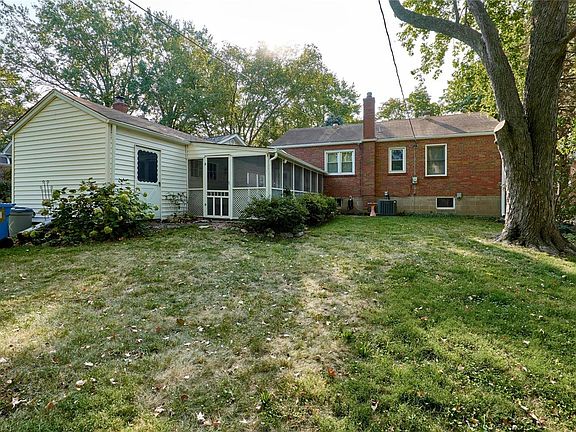 2nd image of 6 Saint Michael Ct