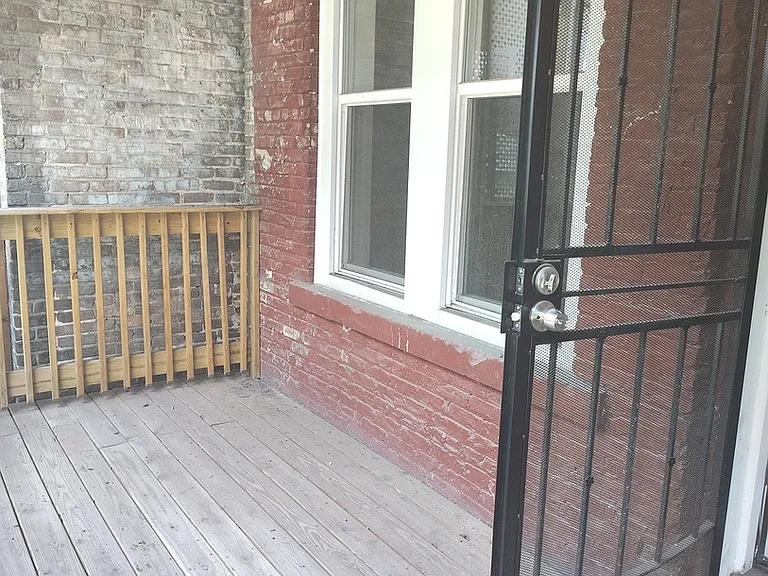 1661 S Homan Ave #GARDEN — Photo 9