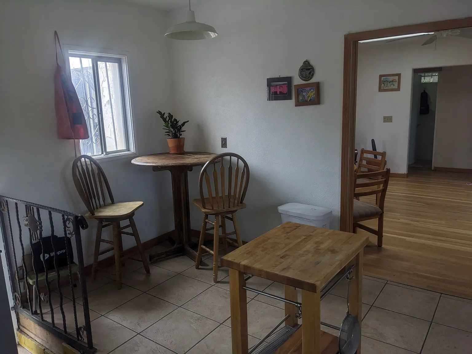 2 bed, 1400 sqft, $825 — Photo 2