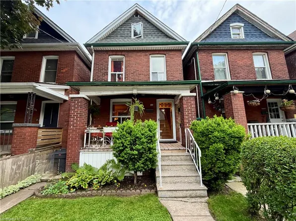 92 Case St, Hamilton, ON L8L 3G9