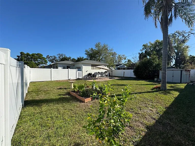 11 N Crest Ave — Photo 33