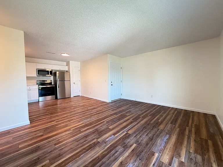 2300 Donna Maria Dr #H — Photo 5