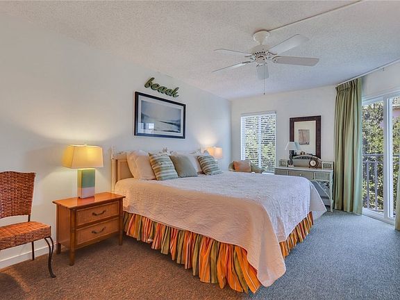 4th image of 1440 Ocean Blvd Unit 306