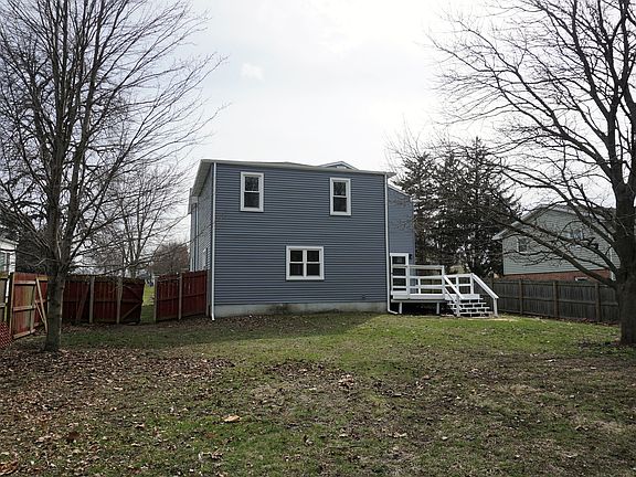5th image of 513 E Franklin St