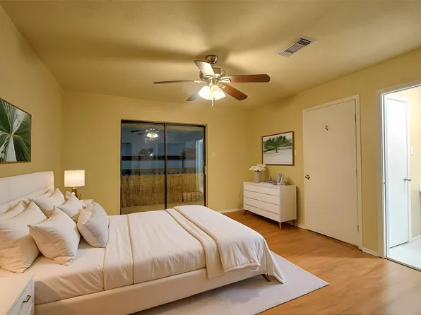 9009 Richmond Ave, Houston, TX