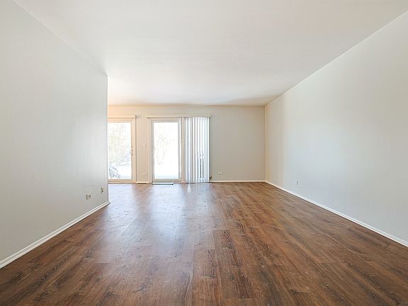 4th image of 600 Stone Circle Ct Unit W1