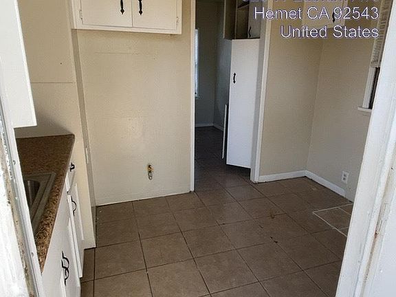 3rd image of 326 W Latham Ave
